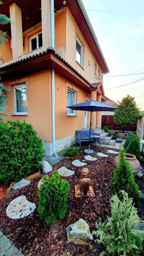 Airport Luxury Apartman 42 ベセス エクステリア 写真