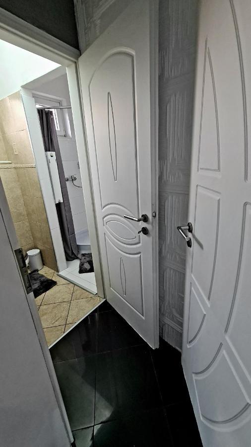 Airport Luxury Apartman 42 ベセス エクステリア 写真